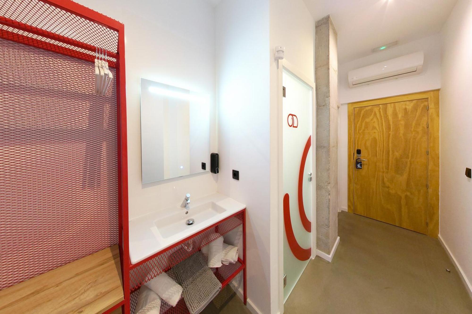 Konk Hostel ラ・マンガ・デル・マール・メノール 部屋 写真